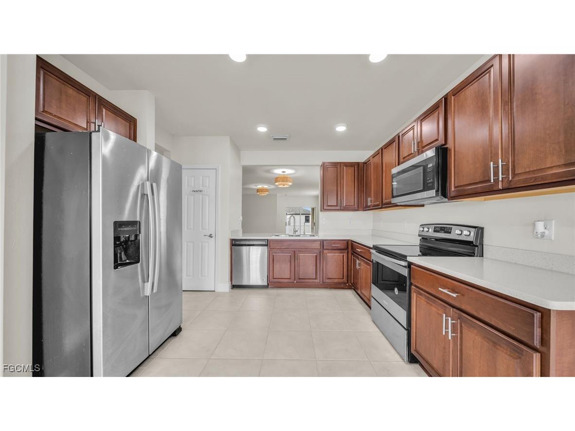 322 NE 20th Terrace Cape Coral FL 33909 2025013211 image6
