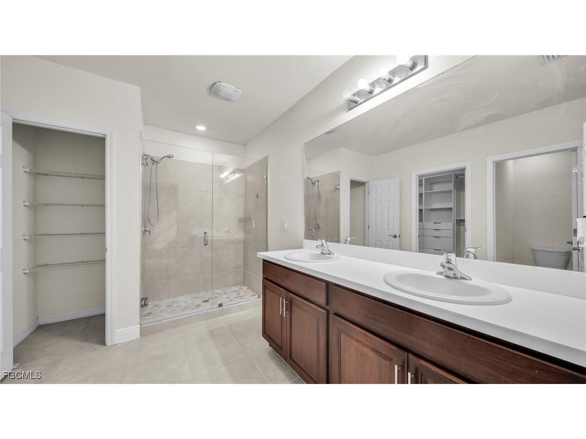 322 NE 20th Terrace Cape Coral FL 33909 2025013211 image9