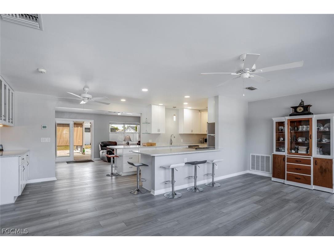 322 SW 28th Terrace Cape Coral FL 33914 2026008701 image6