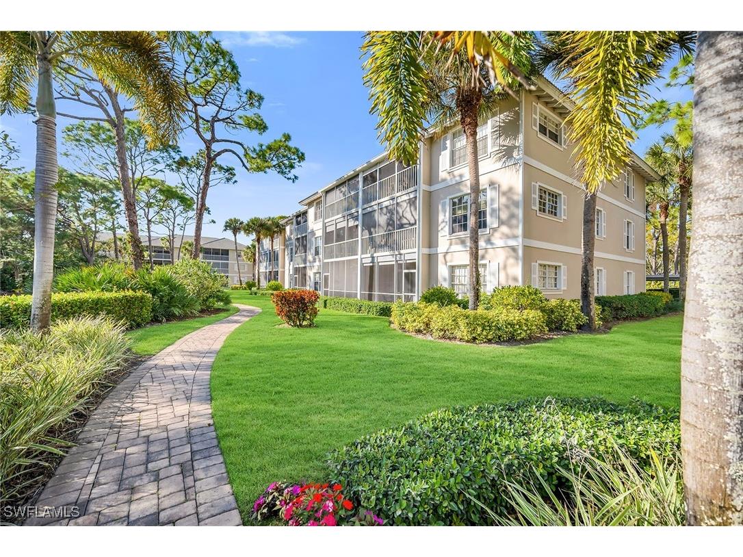 322 Sugar Pine Lane #322 Naples FL 34108 226001370 image1