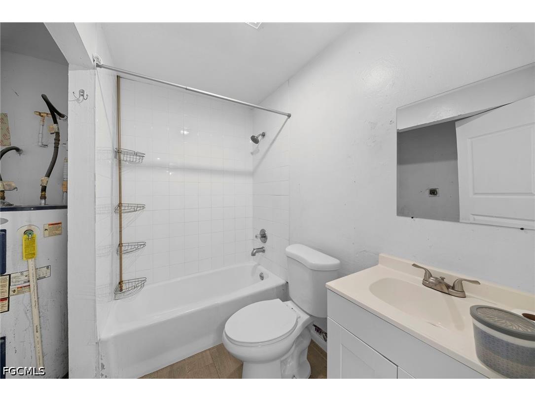 322 Louise Avenue #A Fort Myers FL 33916 2026022088 image10