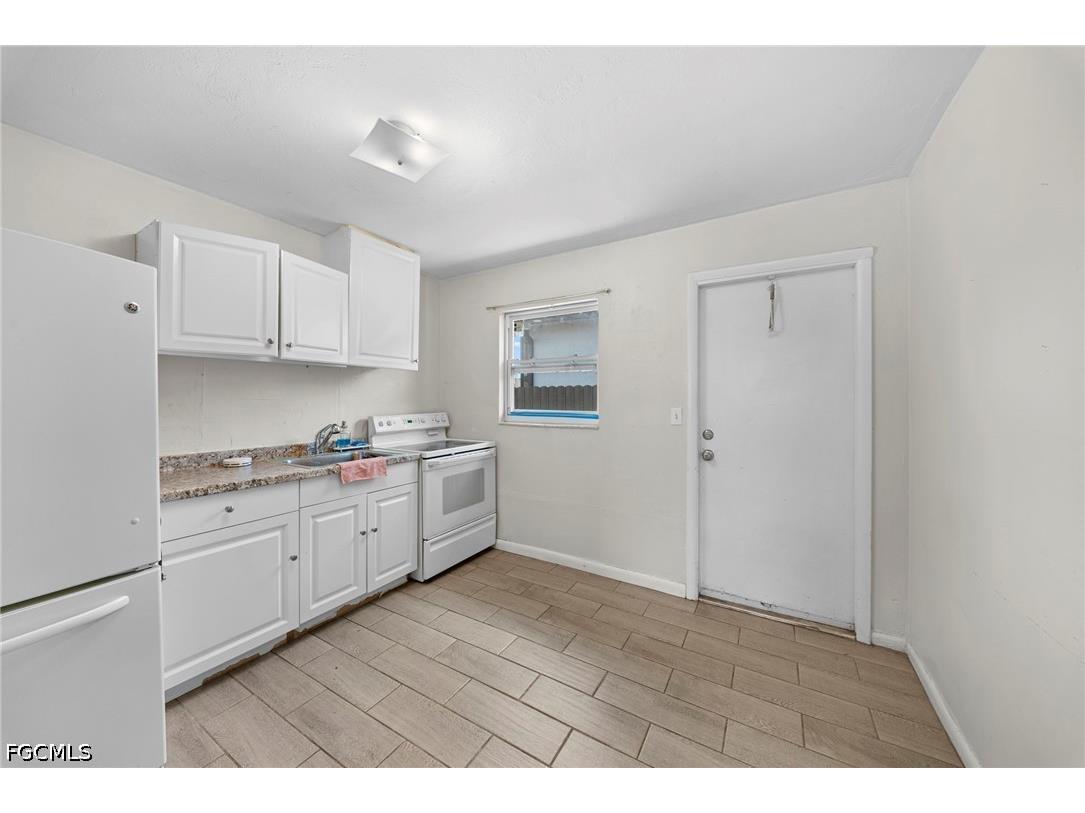 322 Louise Avenue #A Fort Myers FL 33916 2026022088 image7
