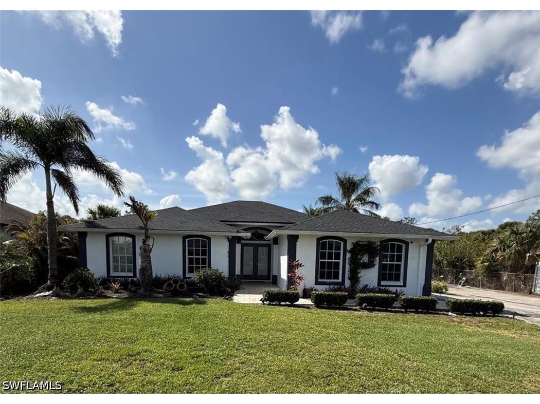 3220 29th Avenue NE Naples FL 34120 226014507 image1