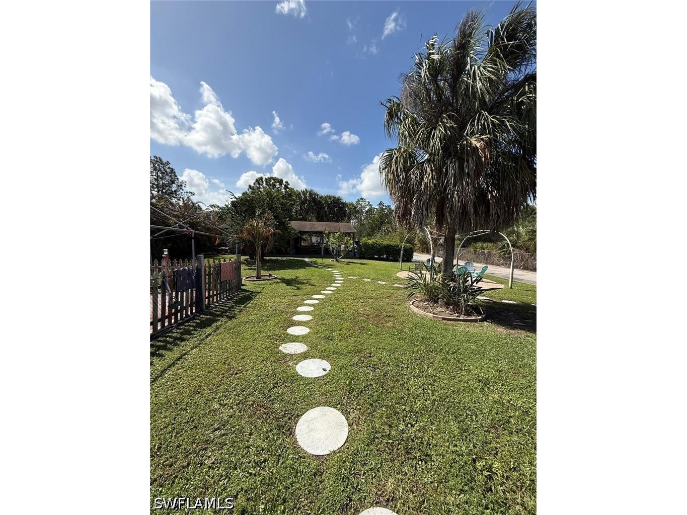 3220 29th Avenue NE Naples FL 34120 226014507 image2