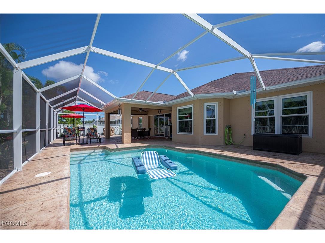 3220 NE 14th Court Cape Coral FL 33909 2025006191 image1