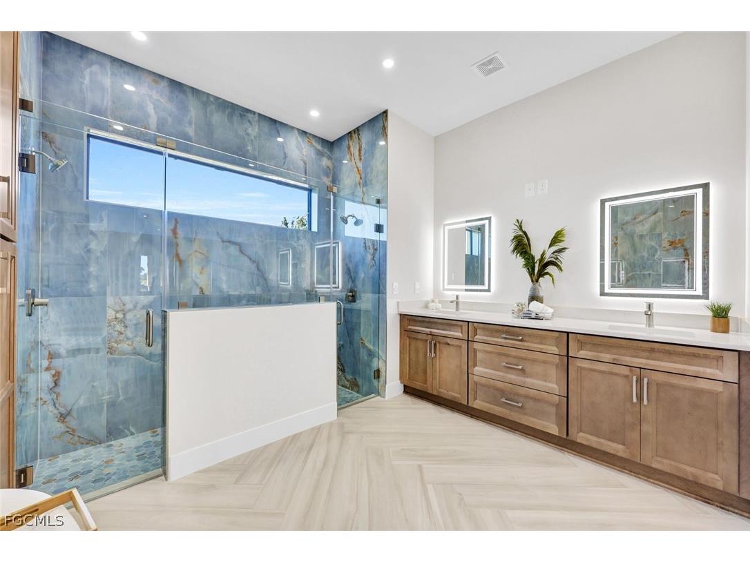 3220 NW 21st Street Cape Coral FL 33993 2026006301 image21