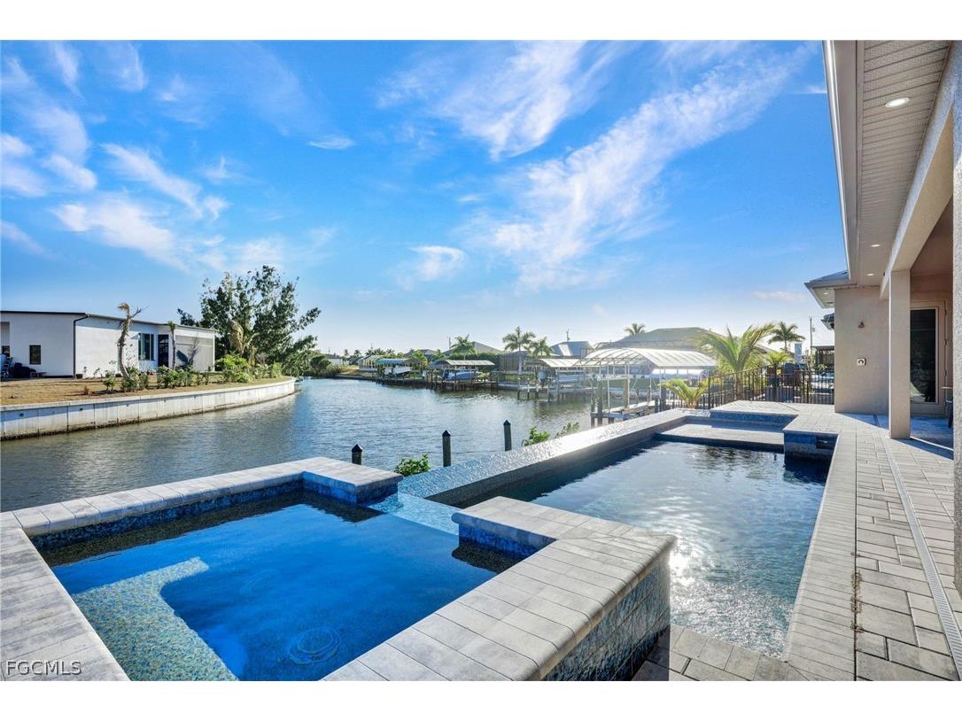 3220 NW 21st Street Cape Coral FL 33993 2026006301 image4