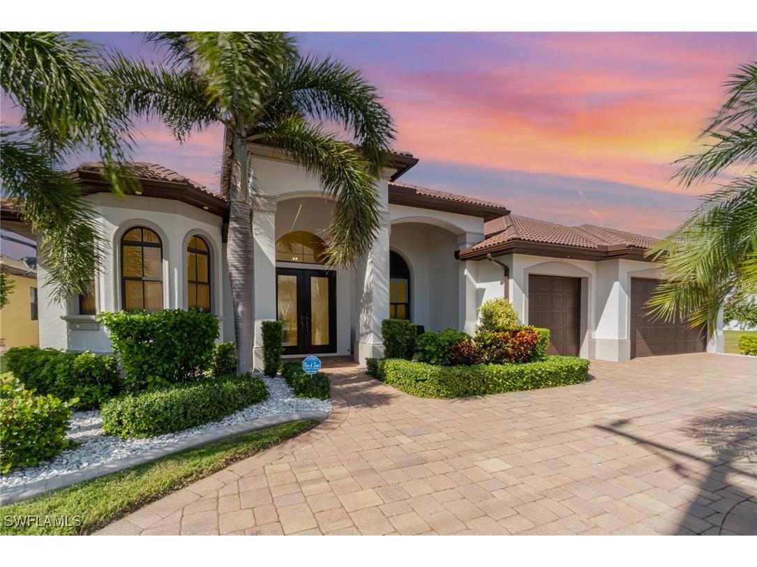 3220 Surfside Boulevard Cape Coral FL 33914 224087525 image1