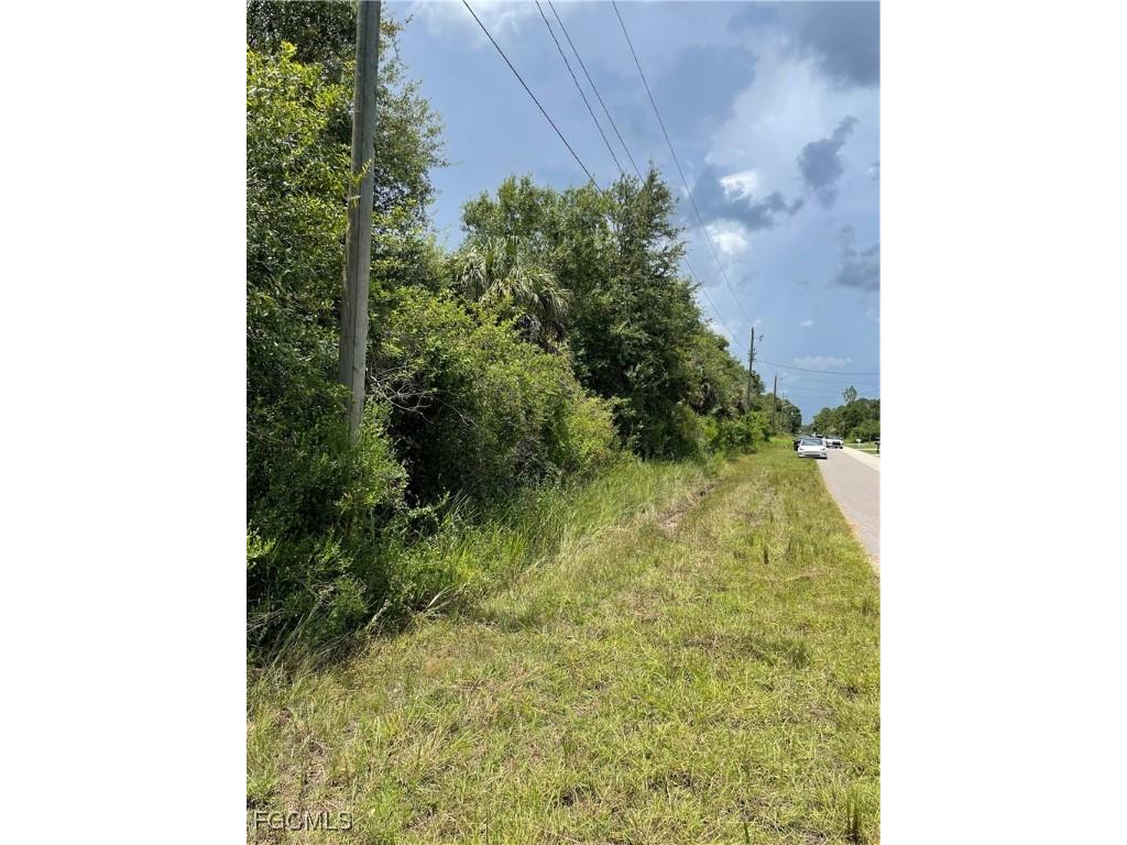 3221 49th Street W Lehigh Acres FL 33971 2025004033 image2