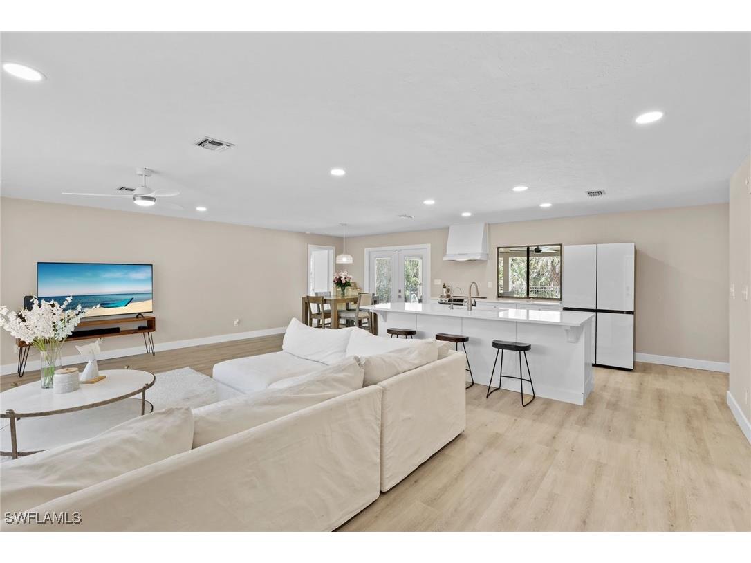3221 68th Street SW Naples FL 34105 225033438 image1