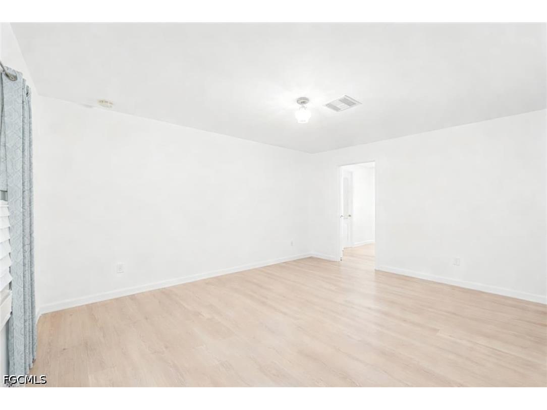 3221 NE 15th Place Cape Coral FL 33909 2026021509 image17