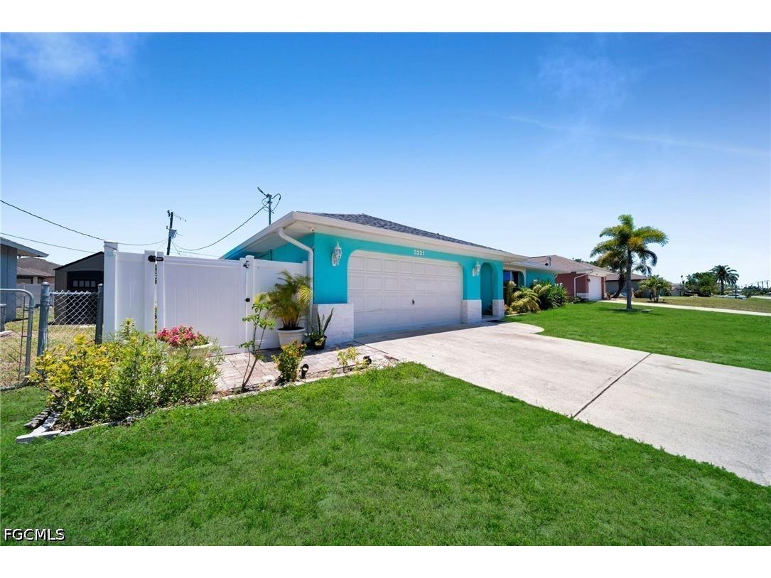 3221 SW 11th Place Cape Coral FL 33914 2026024944 image2