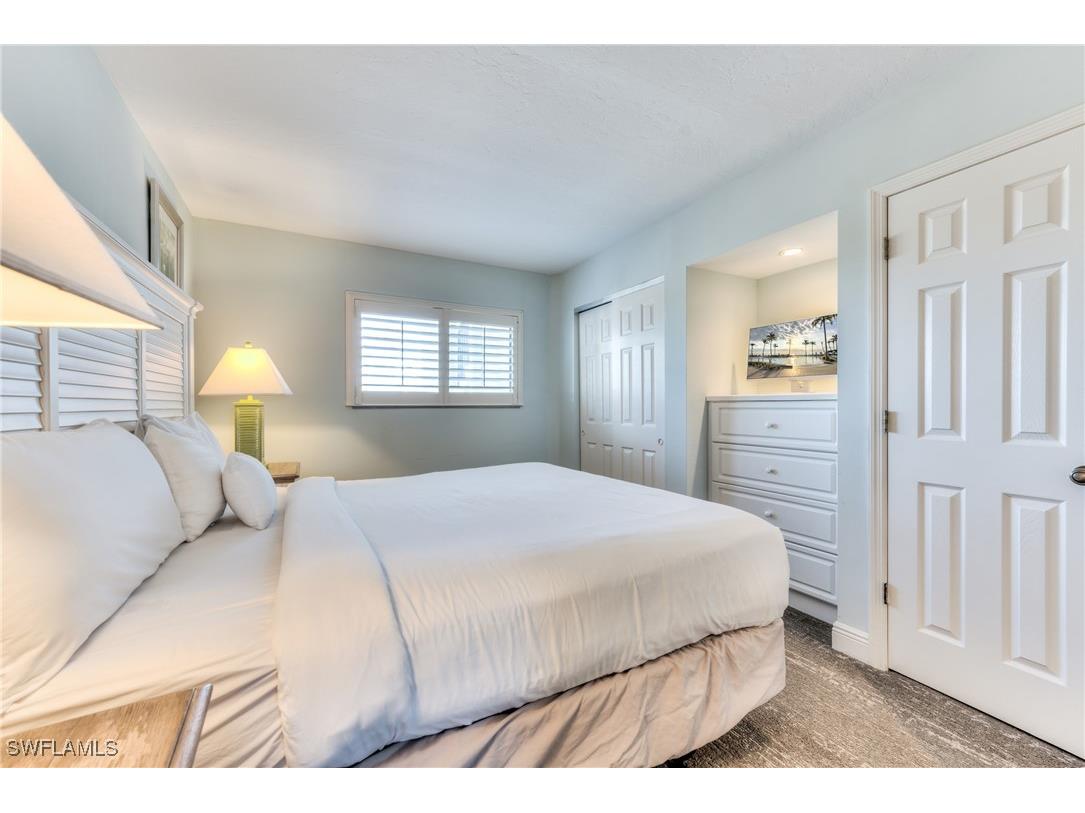 3221 Tennis Villas Captiva FL 33924 225006569 image15