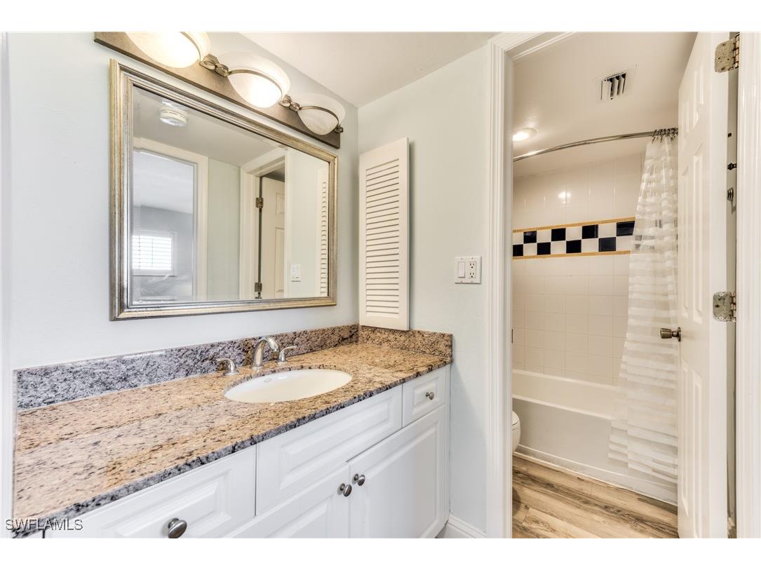 3221 Tennis Villas Captiva FL 33924 225006569 image17