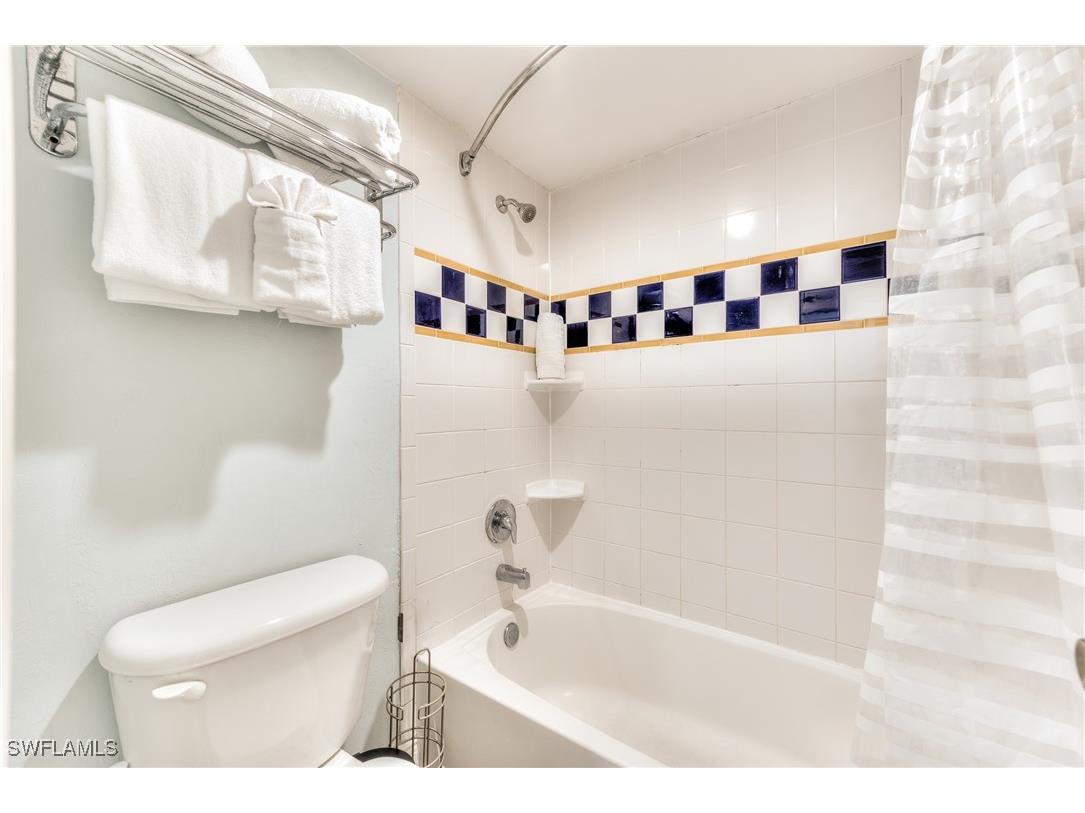 3221 Tennis Villas Captiva FL 33924 225006569 image18