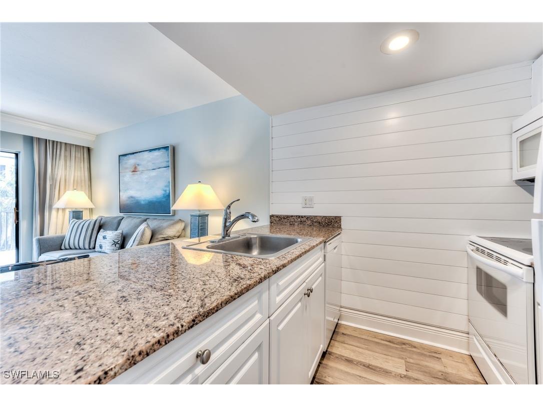 3221 Tennis Villas Captiva FL 33924 225006569 image9