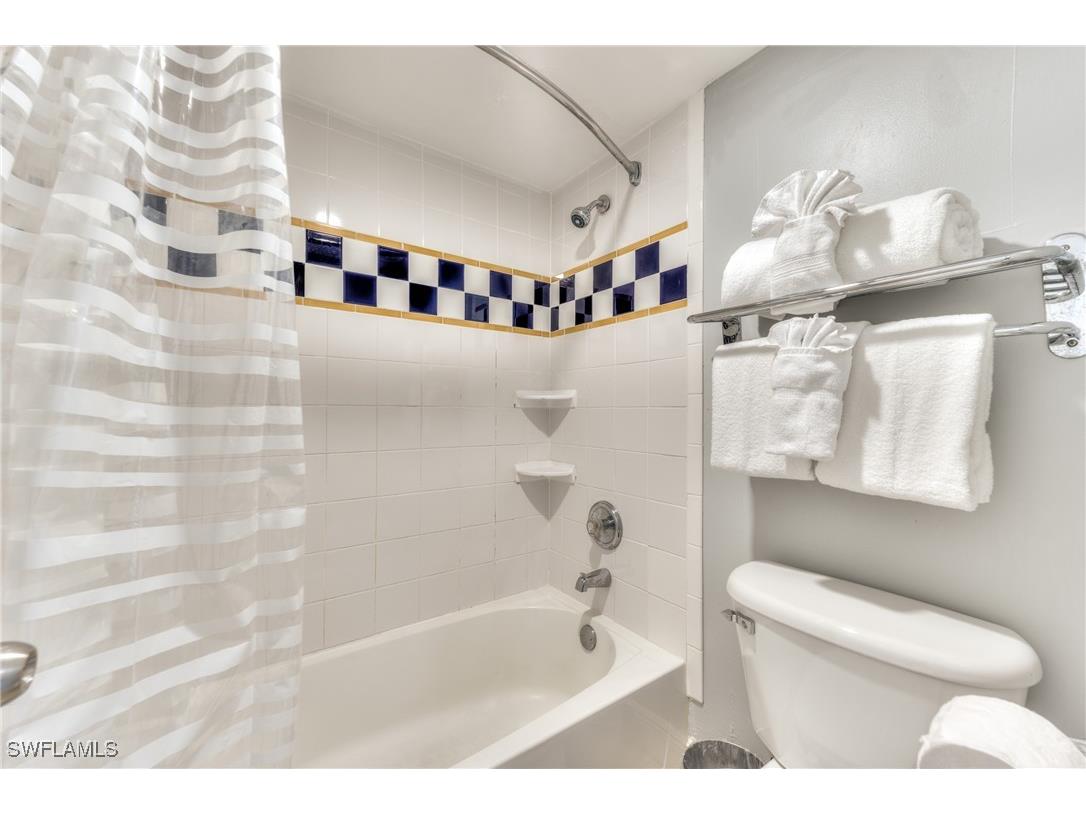 3222 Tennis Villas Captiva FL 33924 225030193 image13