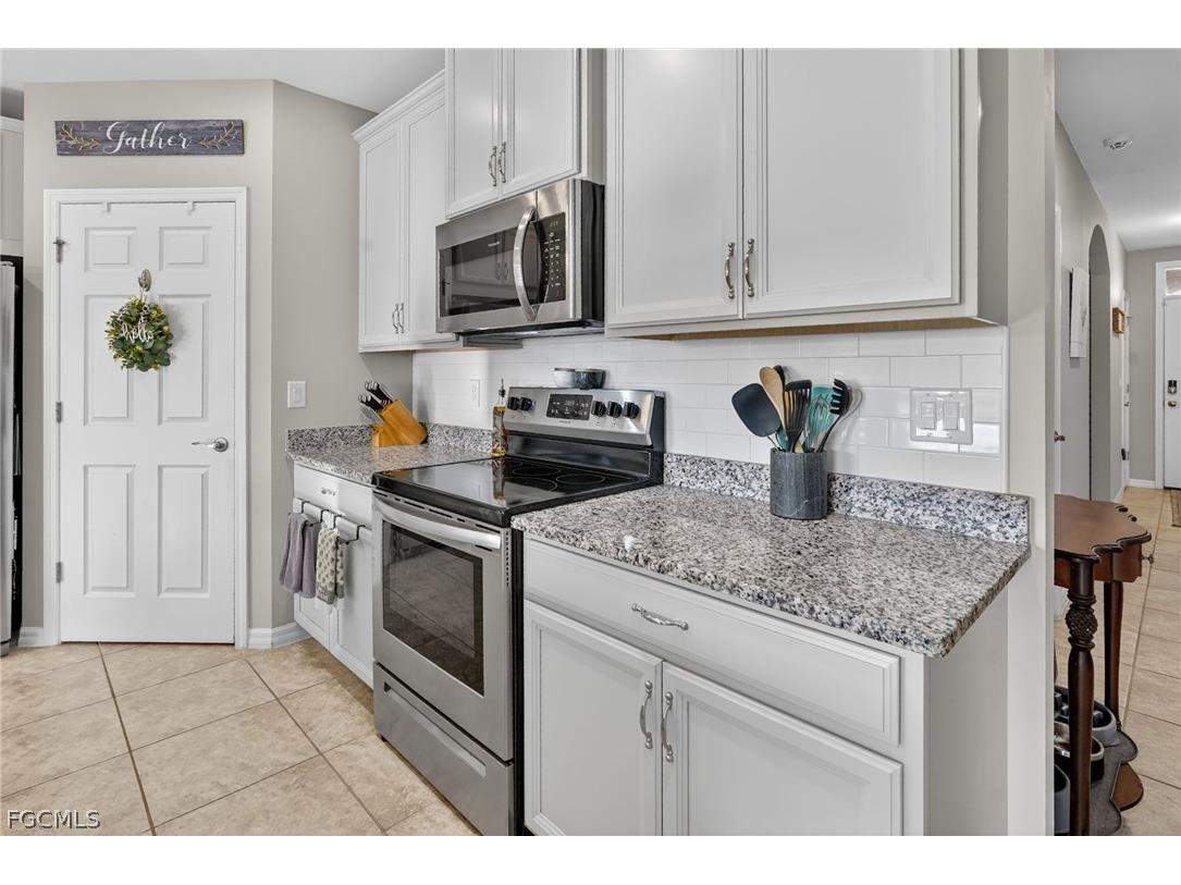 3223 Birchin Lane Fort Myers FL 33916 2026013533 image10