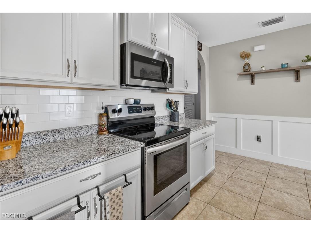 3223 Birchin Lane Fort Myers FL 33916 2026013533 image13