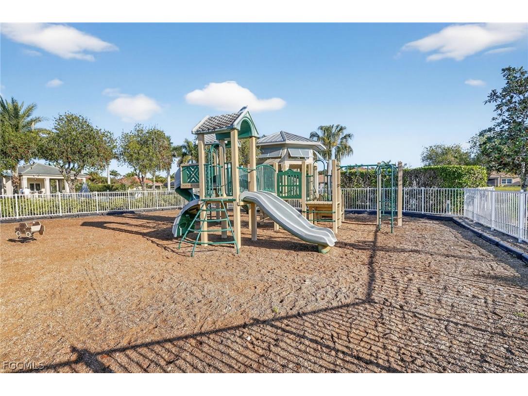 3223 Birchin Lane Fort Myers FL 33916 2026013533 image44