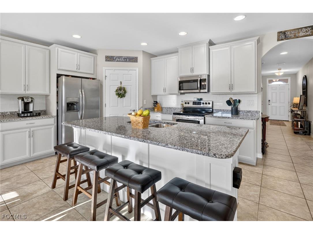 3223 Birchin Lane Fort Myers FL 33916 2026013533 image8