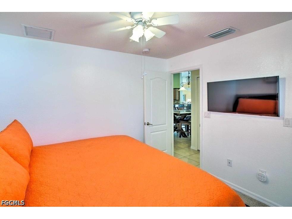 3223 SE Santa Barbara Place Cape Coral FL 33904 2026020277 image12