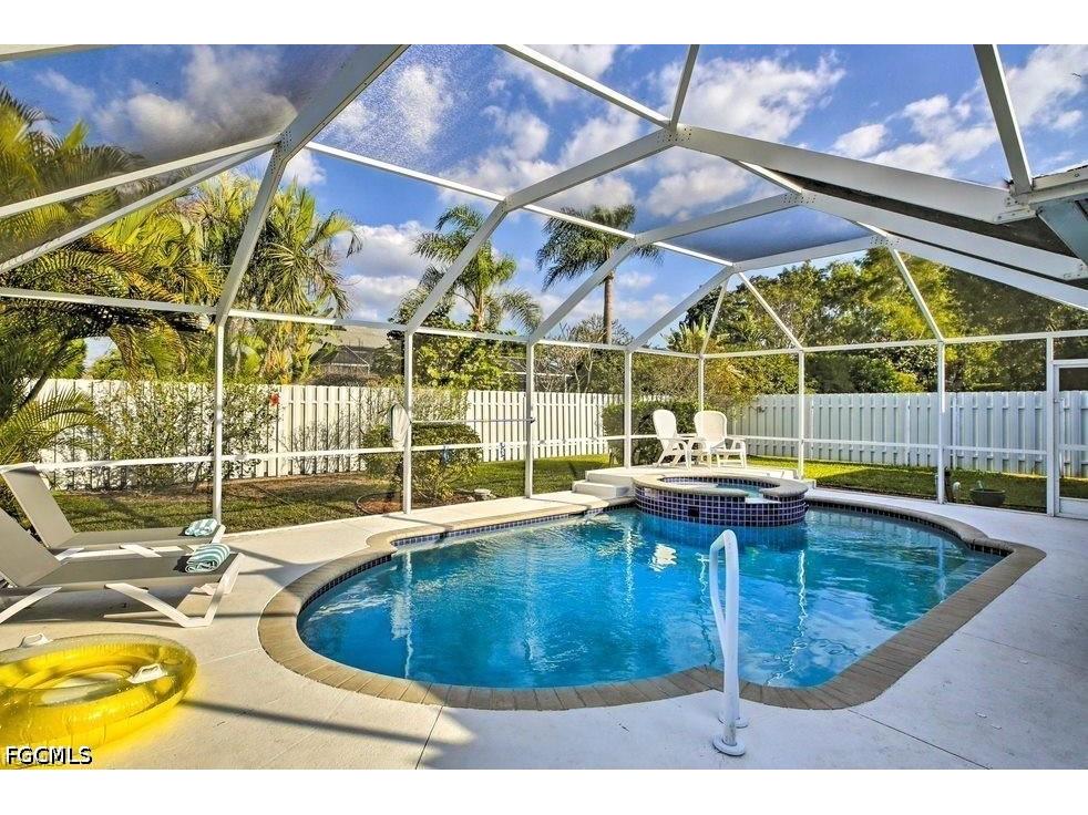 3223 SE Santa Barbara Place Cape Coral FL 33904 2026020277 image2