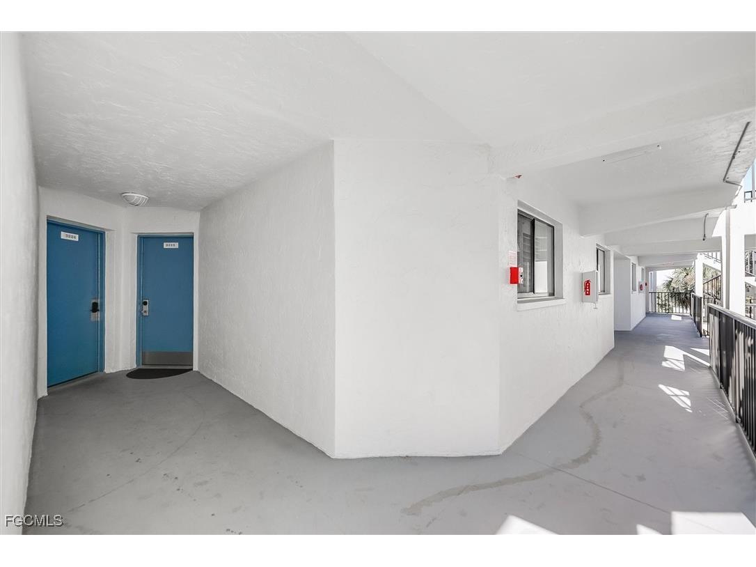 3224 Tennis Villas Captiva FL 33924 2025021070 image15