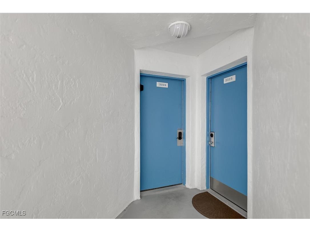 3224 Tennis Villas Captiva FL 33924 2025021070 image16