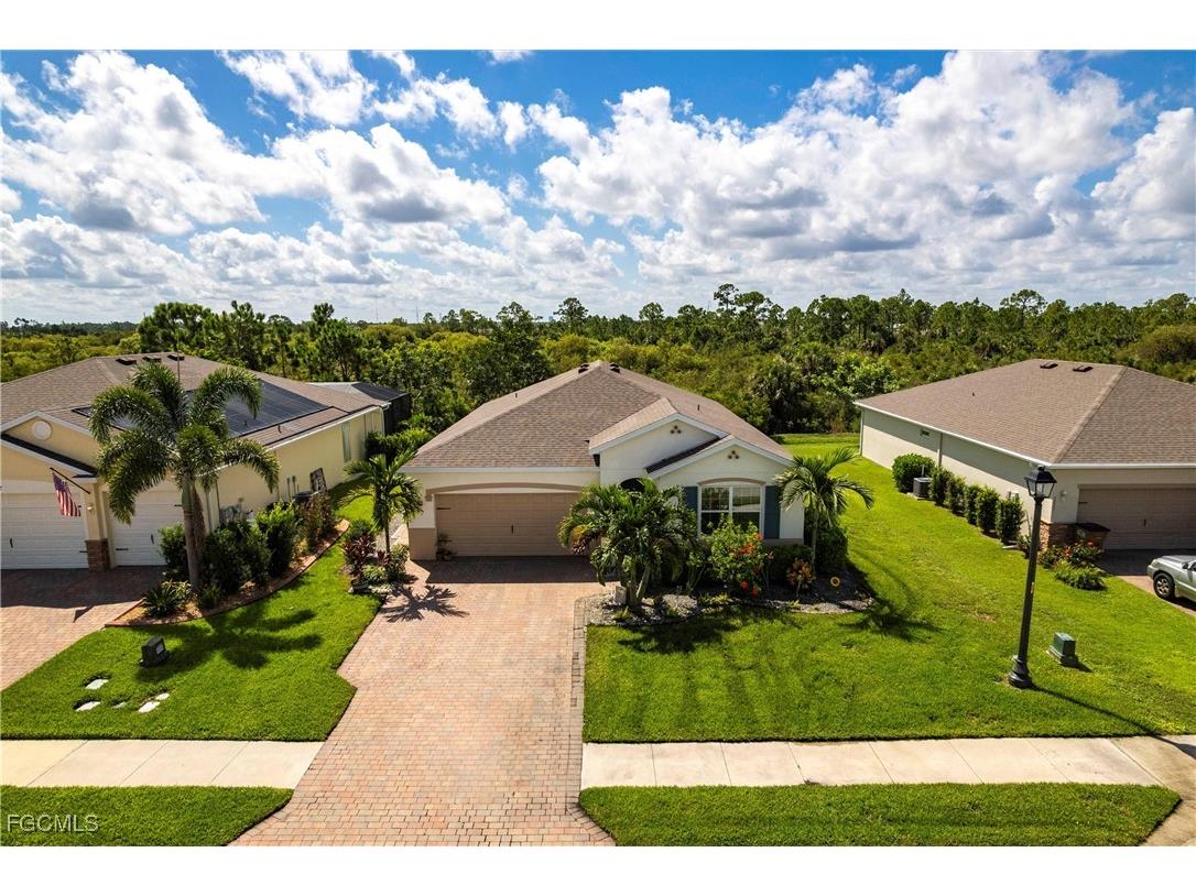3225 Baravaldo Circle Cape Coral FL 33909 2025004991 image1