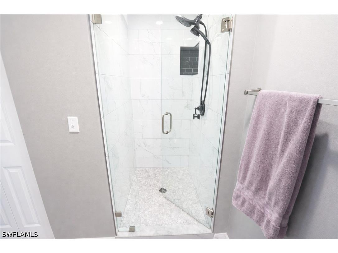 3225 Cypress Glen Way #105 Naples FL 34109 226016455 image20