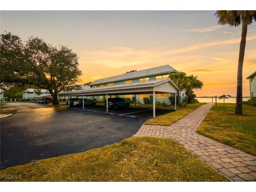 3225 E Riverside Drive #31C Fort Myers FL 33916 2025003859 image3