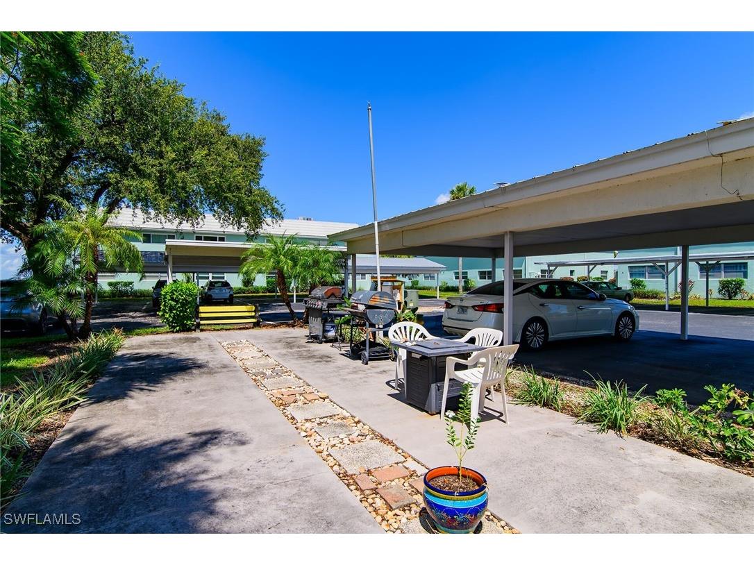 3225 E Riverside Drive Fort Myers FL 33916 225071743 image14
