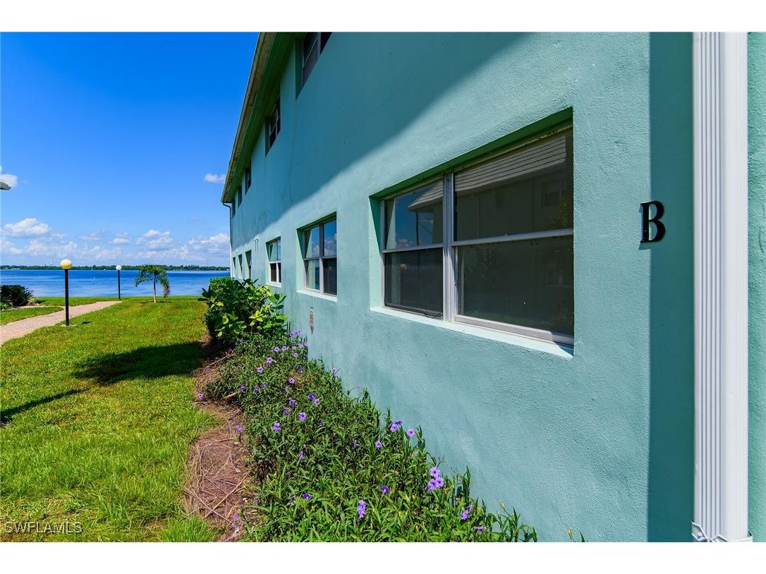 3225 E Riverside Drive Fort Myers FL 33916 225071743 image18