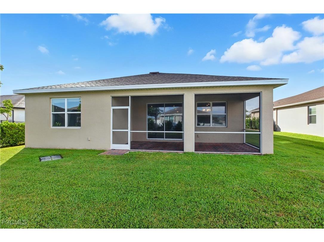 3226 Baravaldo Circle Cape Coral FL 33909 2025009211 image17