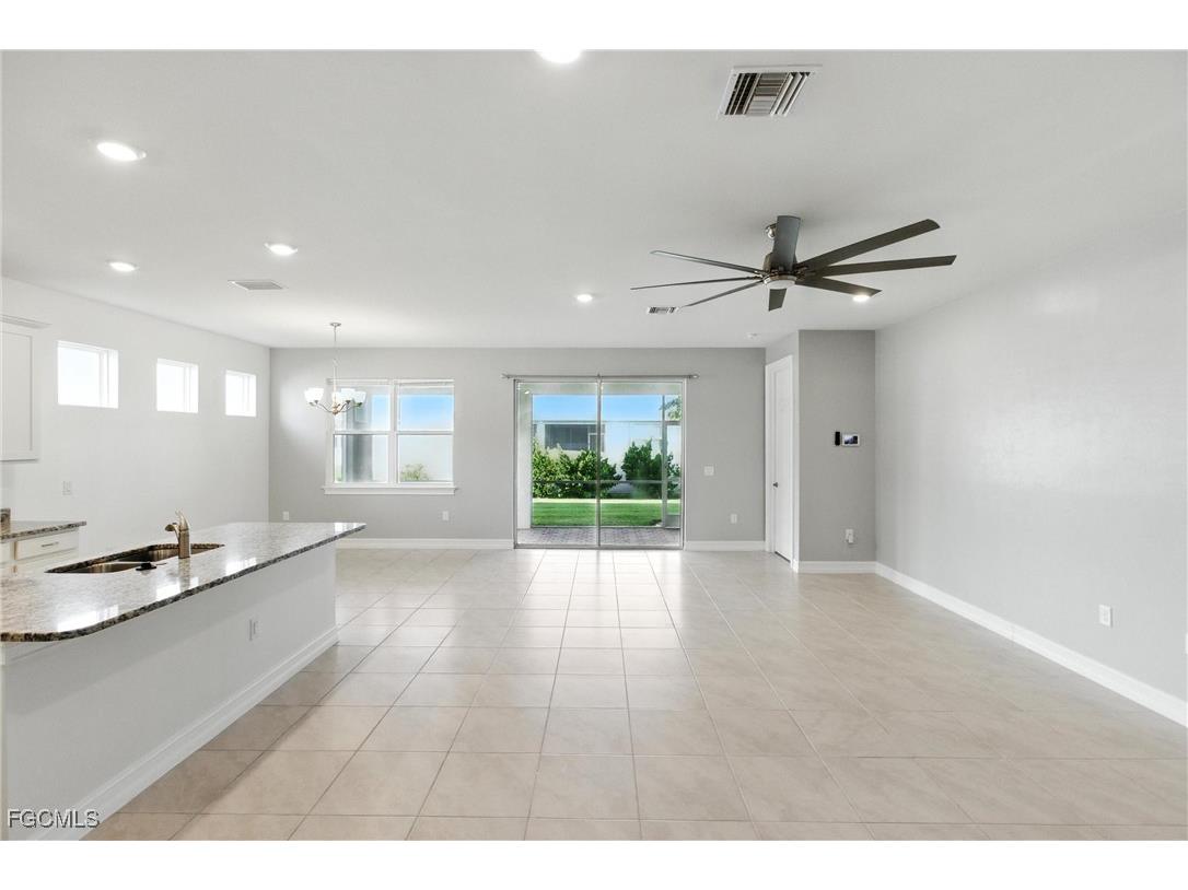 3226 Baravaldo Circle Cape Coral FL 33909 2025009211 image2
