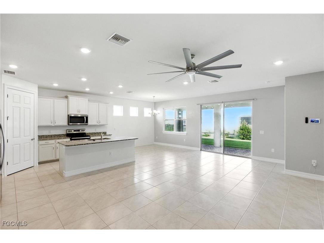 3226 Baravaldo Circle Cape Coral FL 33909 2025009211 image3