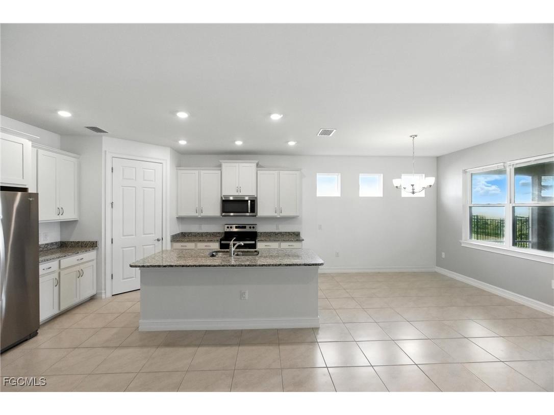 3226 Baravaldo Circle Cape Coral FL 33909 2025009211 image5