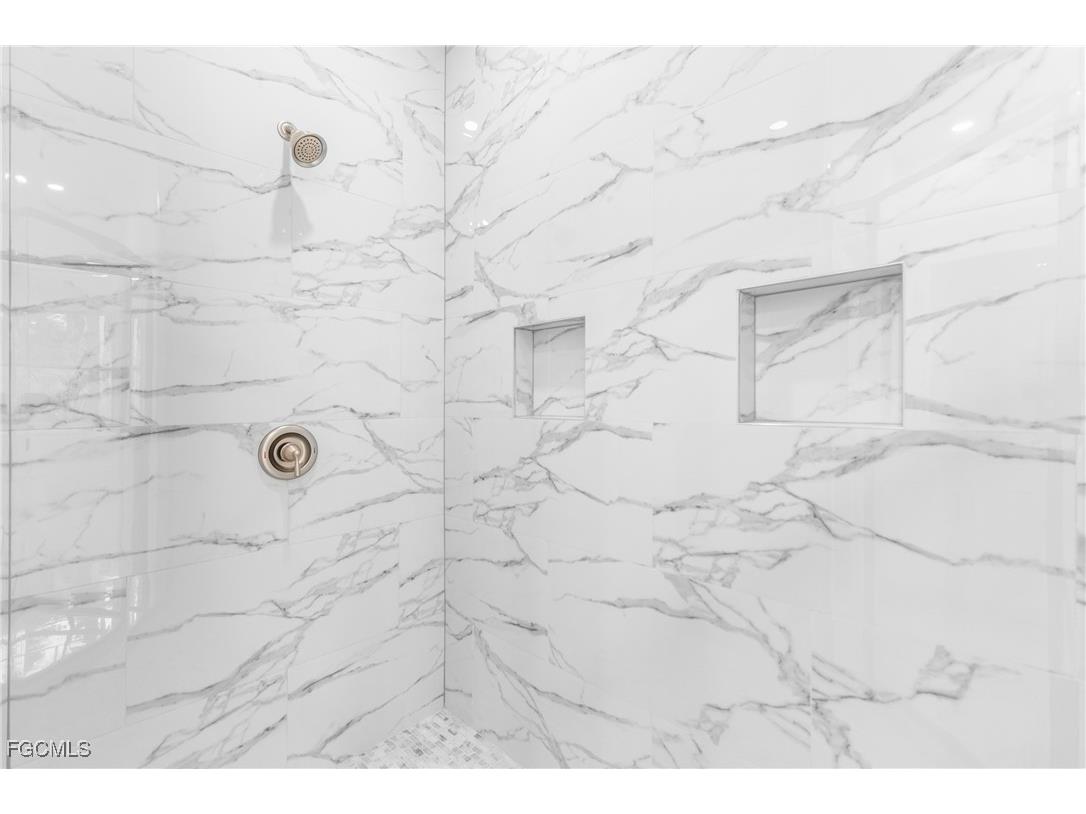 3227 Dale Street Fort Myers FL 33916 2025015075 image12