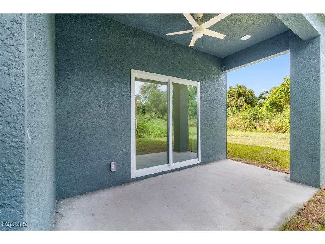 3227 Dale Street Fort Myers FL 33916 2025015075 image35