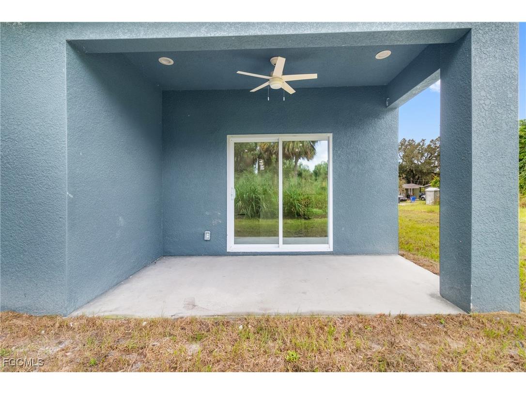 3227 Dale Street Fort Myers FL 33916 2025015075 image36