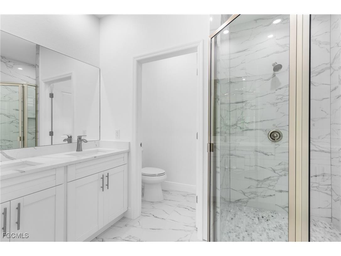 3227 Dale Street Fort Myers FL 33916 2025015075 image9