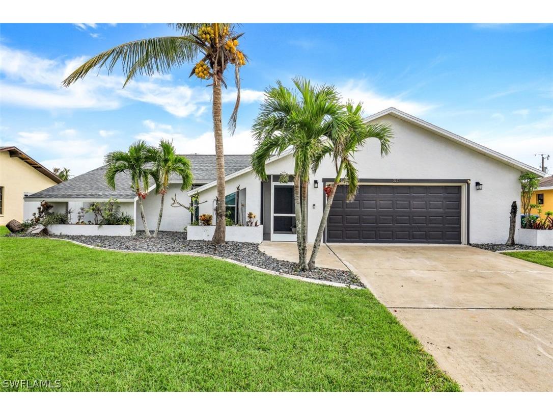 3227 SW 1st Place Cape Coral FL 33914 222090075 image1