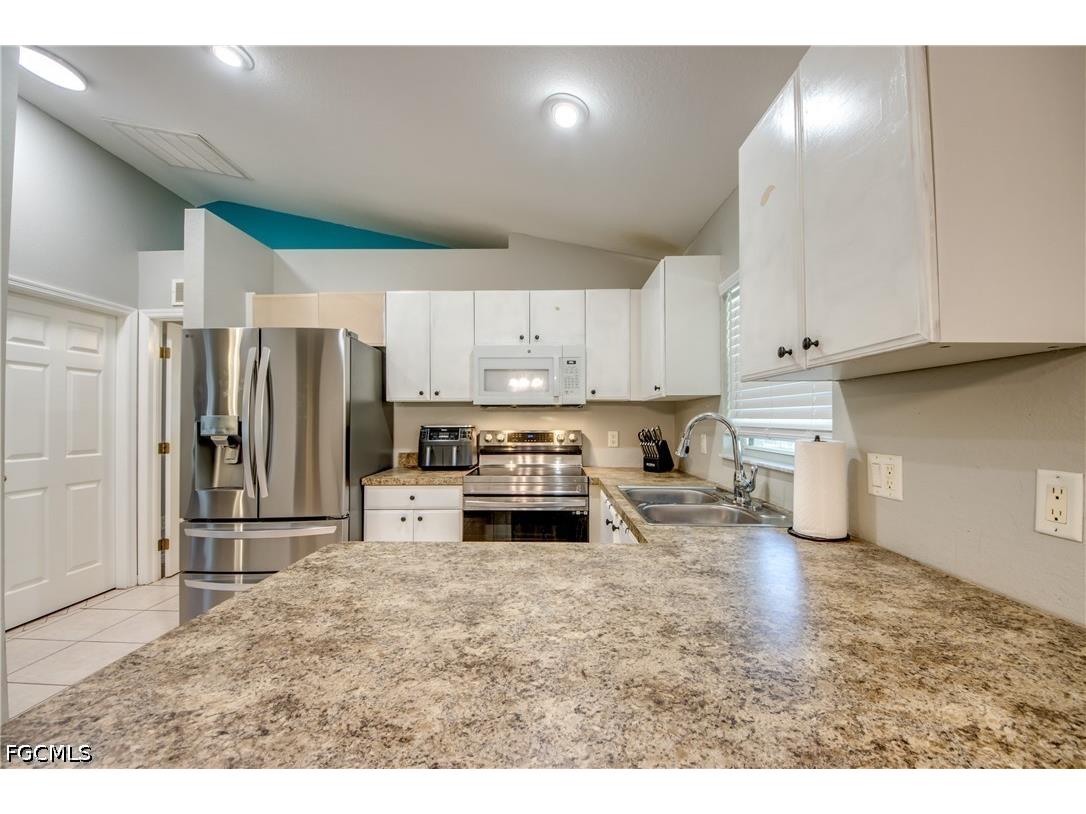 3227 Santa Barbara Boulevard Cape Coral FL 33914 2026026293 image17