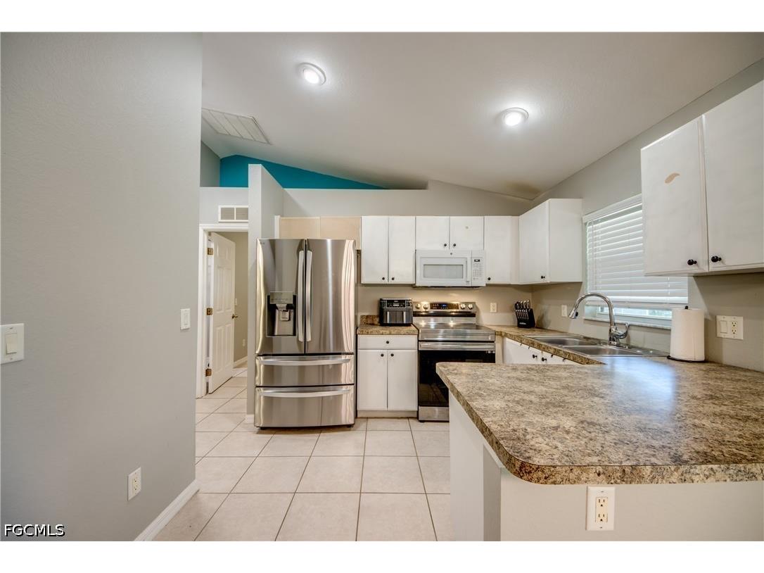 3227 Santa Barbara Boulevard Cape Coral FL 33914 2026026293 image18