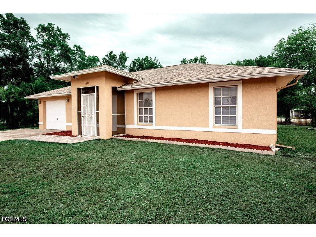 3228 Willin Street Fort Myers FL 33916 2025025349 image1