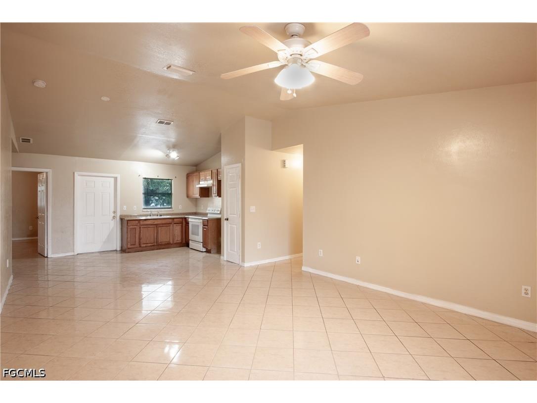 3228 Willin Street Fort Myers FL 33916 2025025349 image7