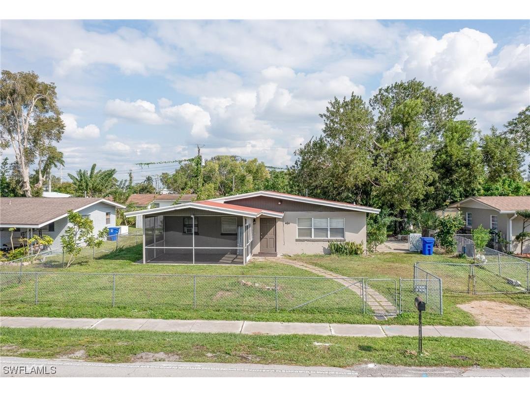 3229 Central Avenue Fort Myers FL 33901 223081347 image1