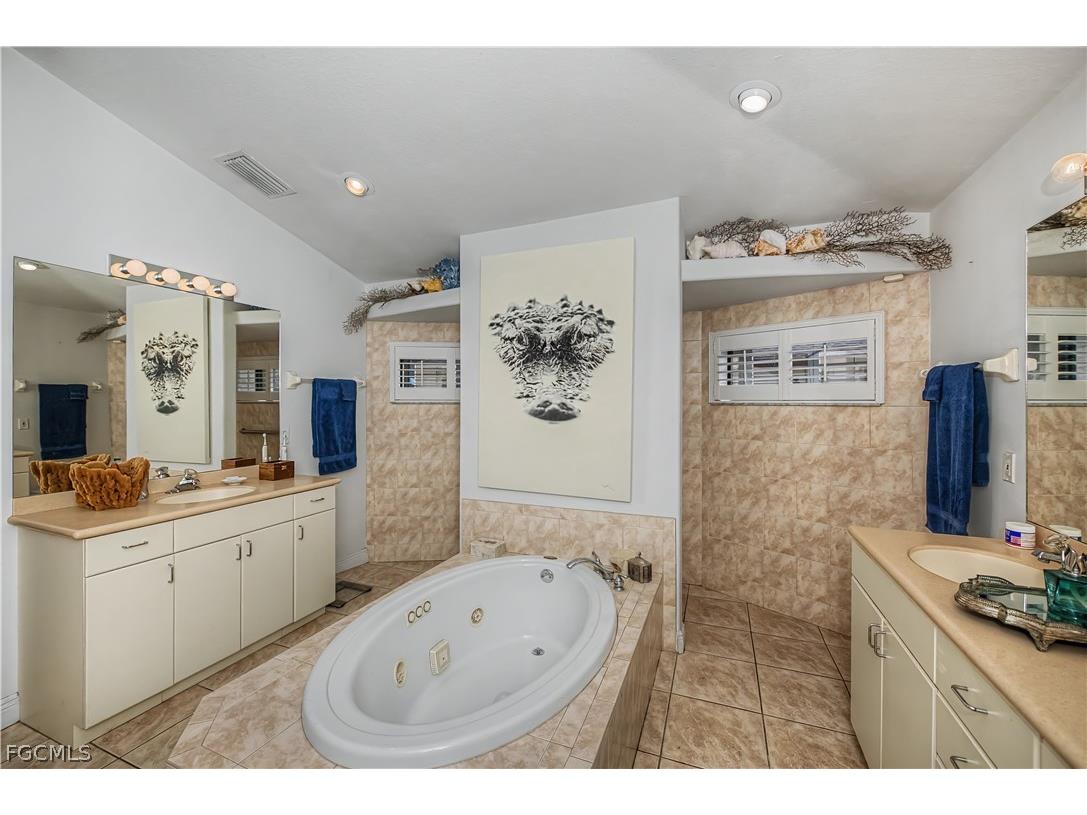 3229 SE 1st Court Cape Coral FL 33904 2026008652 image19