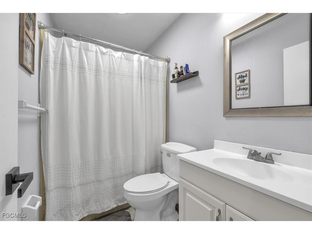 323 Hollywood Street Lehigh Acres FL 33936 2026006049 image38